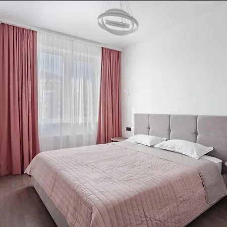 Sunny Apartment Odessa